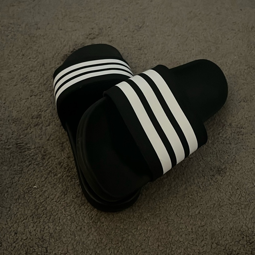Women's size 7 Adidas slides